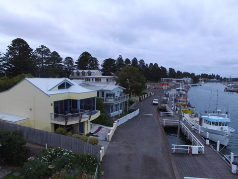 Edge17 Port Fairy Wharf - Tourism Caloundra 21