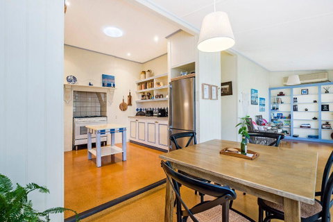 Edge17 Port Fairy Wharf - Tourism Caloundra 3
