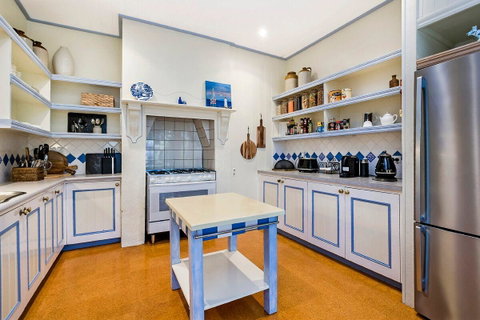 Edge17 Port Fairy Wharf - Tourism Caloundra 5