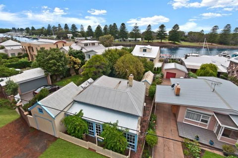 Edge17 Port Fairy Wharf - Tourism Caloundra 26