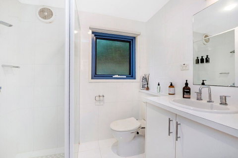 Edge17 Port Fairy Wharf - Tourism Caloundra 11
