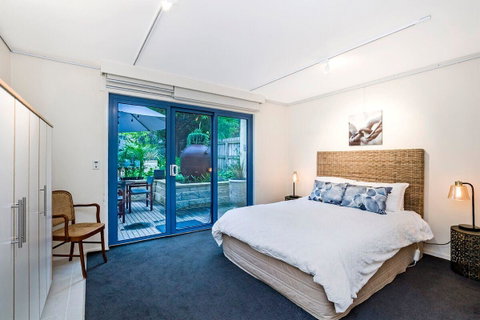 Edge17 Port Fairy Wharf - Tourism Caloundra 17