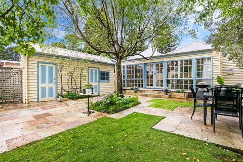 Edge17 Port Fairy Wharf - Tourism Caloundra 2