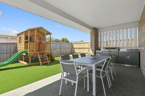 Tidal Changes - Rejuvenate Stays - Tourism Caloundra 0
