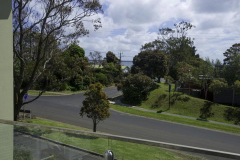 Phillip Island Towers - Tourism Caloundra 31