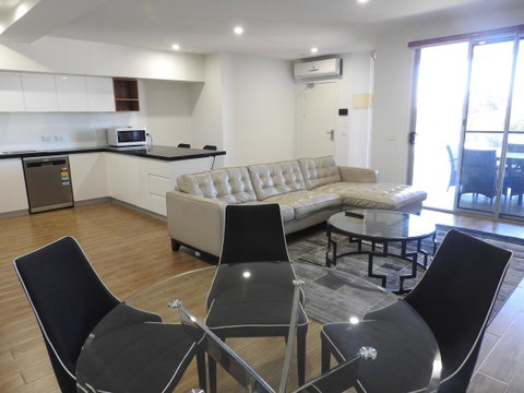 Phillip Island Towers - Tourism Caloundra 4