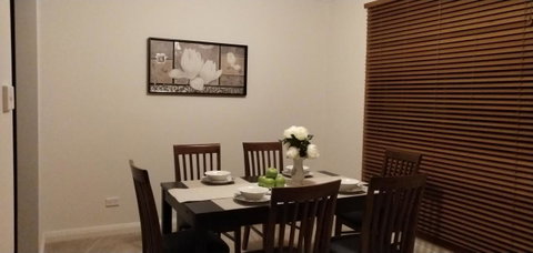 The Gallery Hours - Tourism Caloundra 11