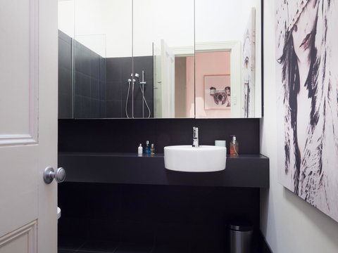 LittleStay Airlie - 2 Bedroom House - Tourism Caloundra 33