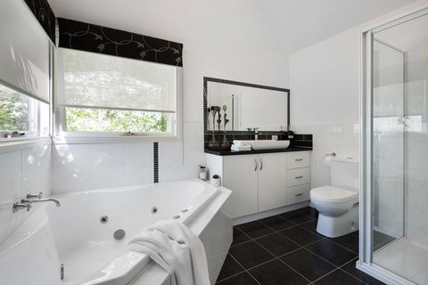 Cottage 4A - Tourism Caloundra 8