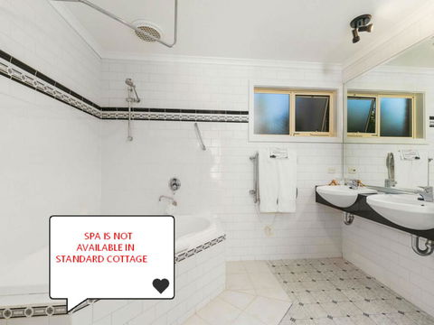 Cottages For Two - Tourism Caloundra 0