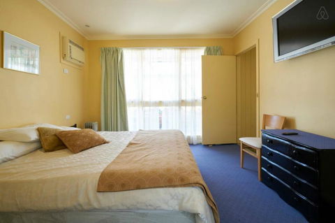 Cottages For Two - Tourism Caloundra 6
