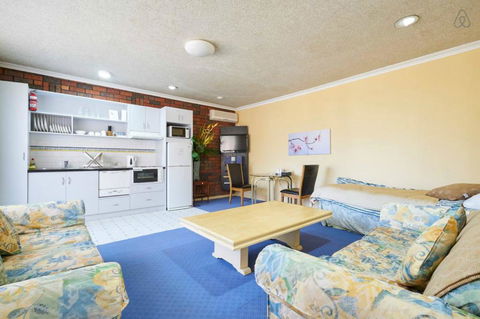 Cottages For Two - Tourism Caloundra 15