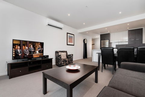 Dockland Kings Lucky 805 - Tourism Caloundra 2