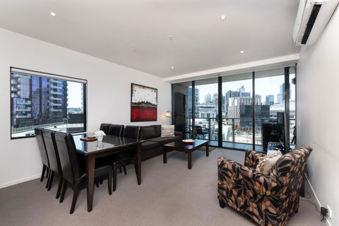 Dockland Kings Lucky 805 - Tourism Caloundra 1