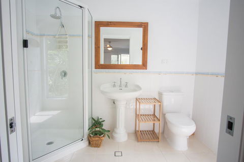 Debbie\'s Place - Tourism Caloundra 10