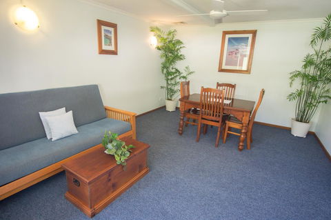 Debbie\'s Place - Tourism Caloundra 39