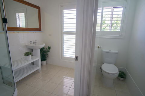 Debbie\'s Place - Tourism Caloundra 30