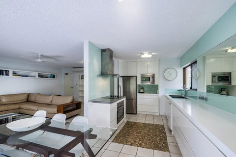 Sunseeker Holiday Apartments - Tourism Caloundra 38