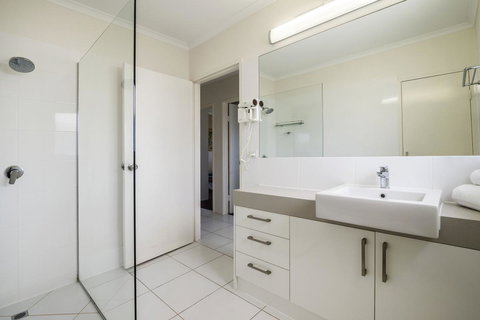 Sunseeker Holiday Apartments - Tourism Caloundra 35