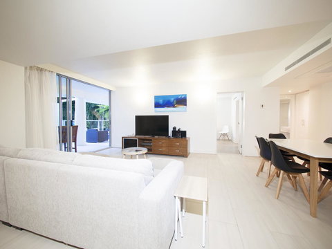 Drift Palm Cove - Tourism Caloundra 2