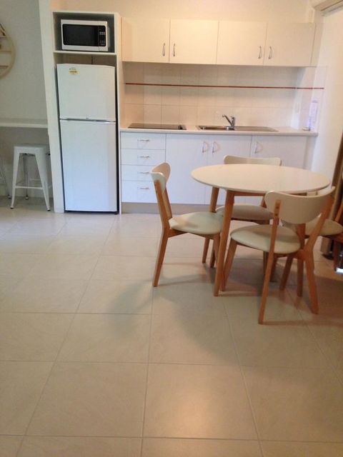 Chez Noosa Resort Motel - Tourism Caloundra 30