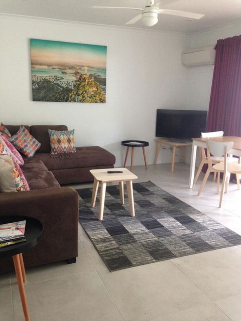 Chez Noosa Resort Motel - Tourism Caloundra 18
