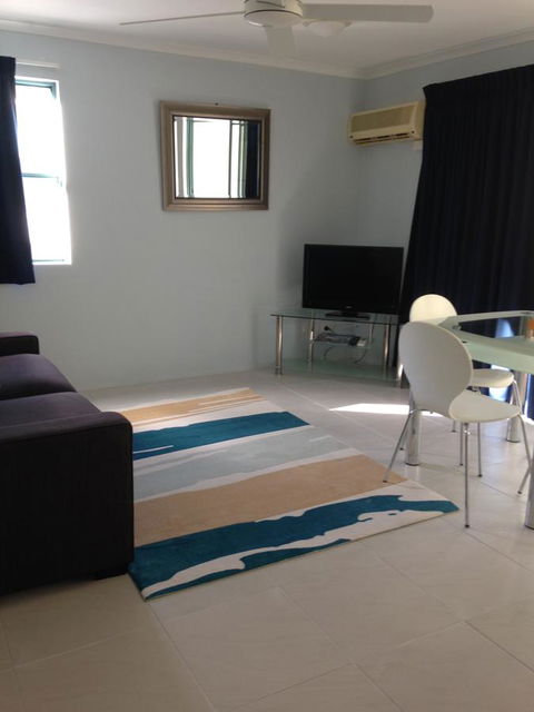 Chez Noosa Resort Motel - Tourism Caloundra 23