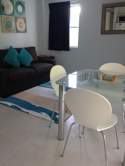 Chez Noosa Resort Motel - Tourism Caloundra 22