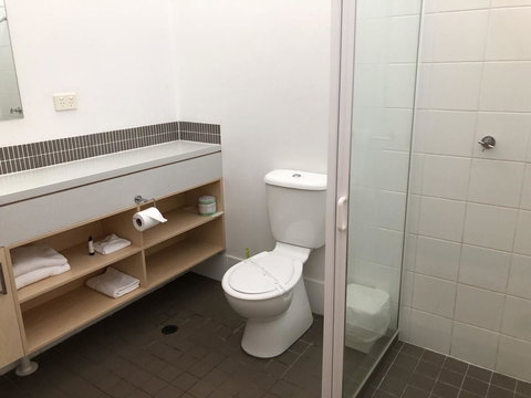 Bribie Island Hotel - Tourism Caloundra 4