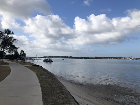 Bribie Island Hotel - Tourism Caloundra 5