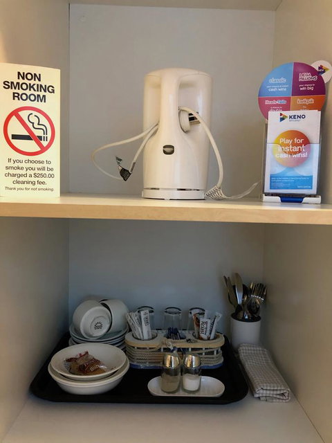 Bribie Island Hotel - Tourism Caloundra 12