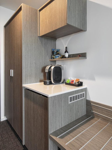 Mercure Sunshine Coast Kawana Waters - Tourism Caloundra 13