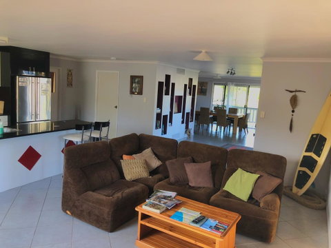 Backpackers At 1770 - Tourism Caloundra 6