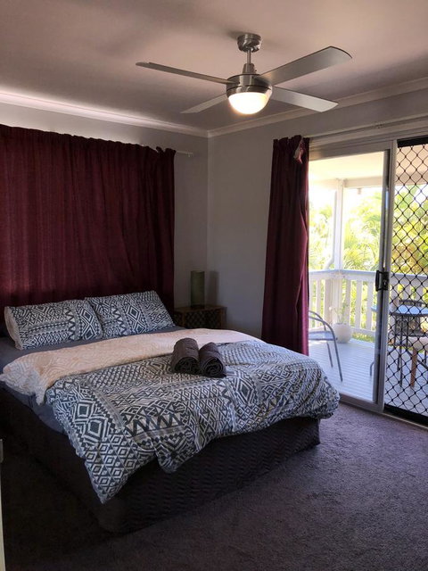 Backpackers At 1770 - Tourism Caloundra 7