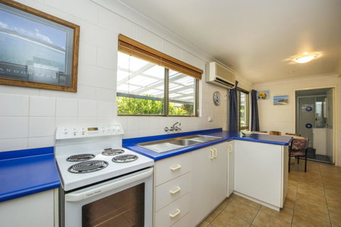 Magnetic North Apartment 1 - Tourism Caloundra 7