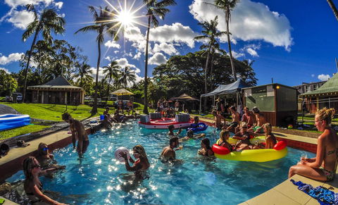Nomads Airlie Beach - Tourism Caloundra 15