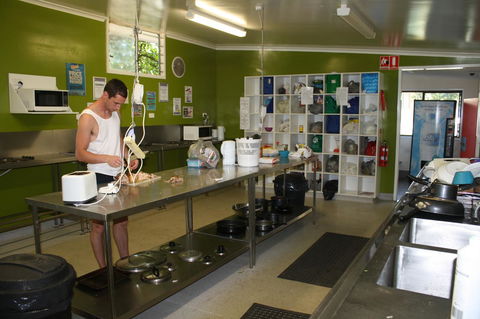 Nomads Airlie Beach - Tourism Caloundra 12