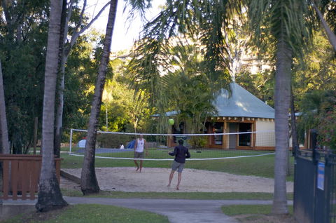Nomads Airlie Beach - Tourism Caloundra 8