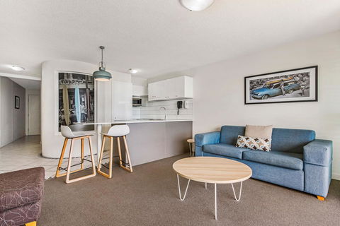Mantra Mooloolaba Beach - Tourism Caloundra 5