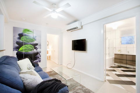 Airlie Beach Eco Cabins - Adults Only - Tourism Caloundra 41