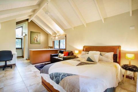 Airlie Beach Eco Cabins - Adults Only - Tourism Caloundra 29