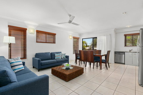 Blue Lagoon Resort - Tourism Caloundra 1
