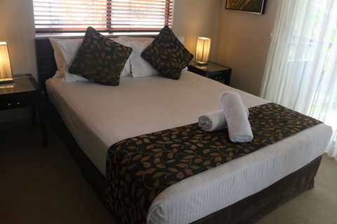 Blue Lagoon Resort - Tourism Caloundra 13