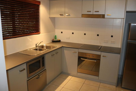 Blue Lagoon Resort - Tourism Caloundra 29