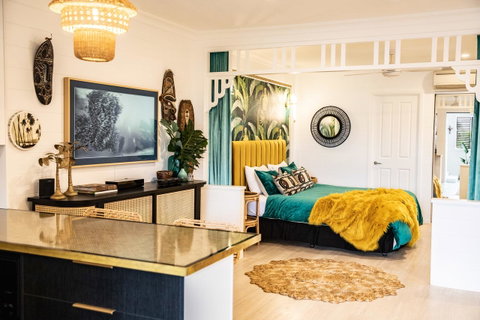 NOMAD - Luxe Apartment - Tourism Caloundra 0