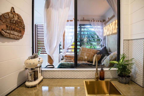 NOMAD - Luxe Apartment - Tourism Caloundra 10