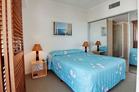 Rolling Surf Resort - Tourism Caloundra 44