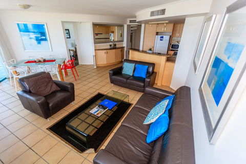 Grand Palais Boolarong Beachside Apartments - Tourism Caloundra 24