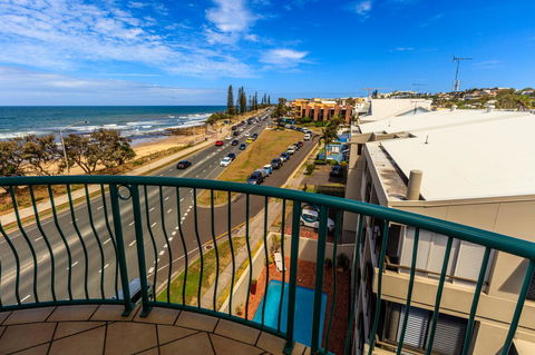 Grand Palais Boolarong Beachside Apartments - Tourism Caloundra 23
