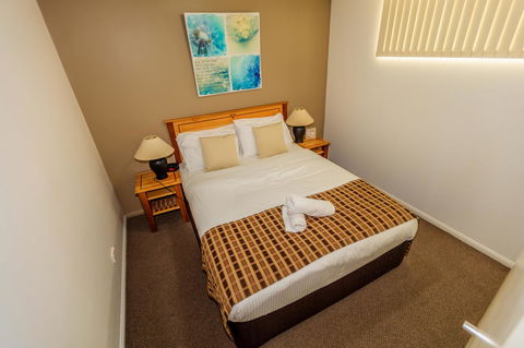 Grand Palais Boolarong Beachside Apartments - Tourism Caloundra 13
